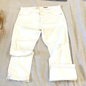 Anthropologie Pilcro distressed Jeans size 32 Color White